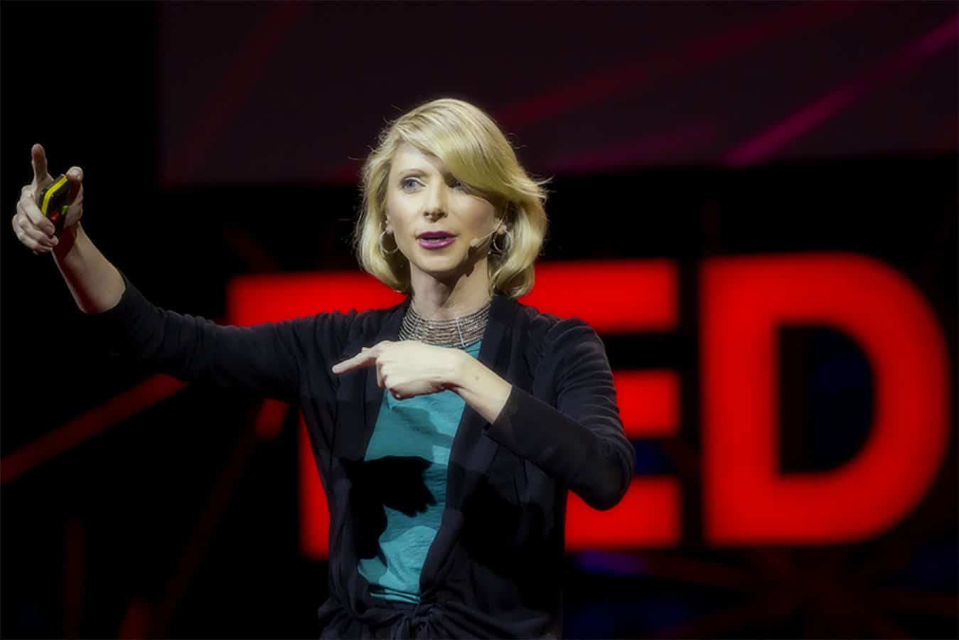 Les recherches d’Amy Cuddy sur le langage corporel : ce que dit vraiment la science