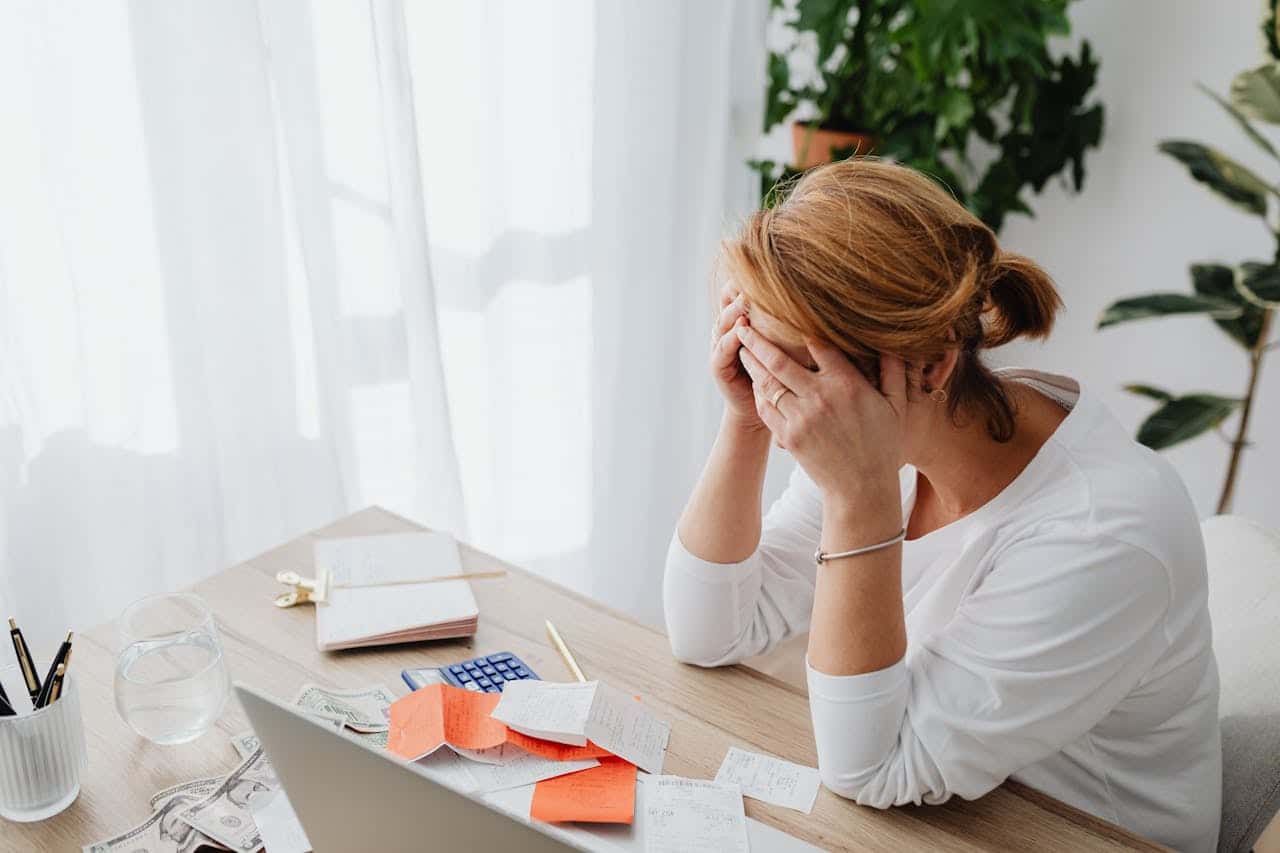 Financial Anxiety: Why Smart People Make Bad Money Choices