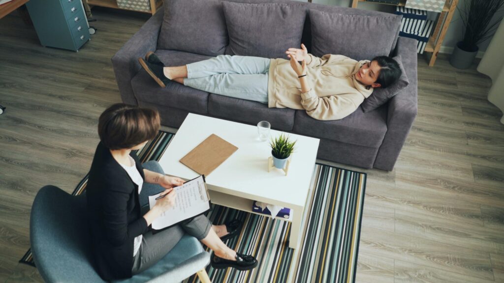 people discussing therapy